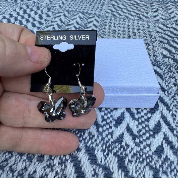 Beautiful 925 crystal butterfly earrings - Picture 8 of 11